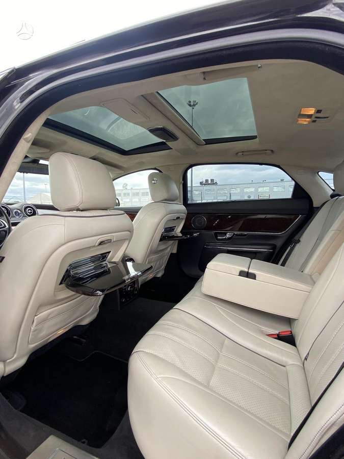 Jaguar XJ, 5.0 l., Седан