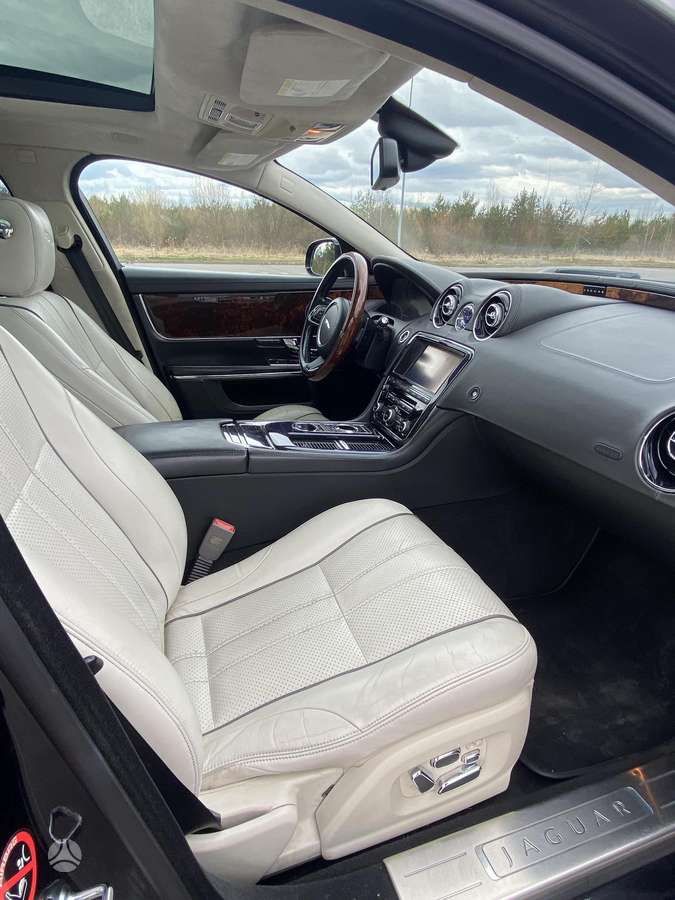 Jaguar XJ, 5.0 l., Седан