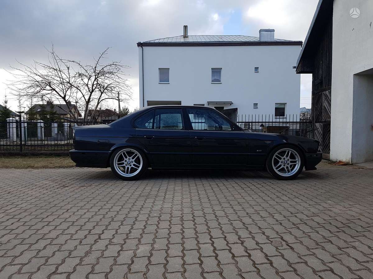 BMW M5, sedanas