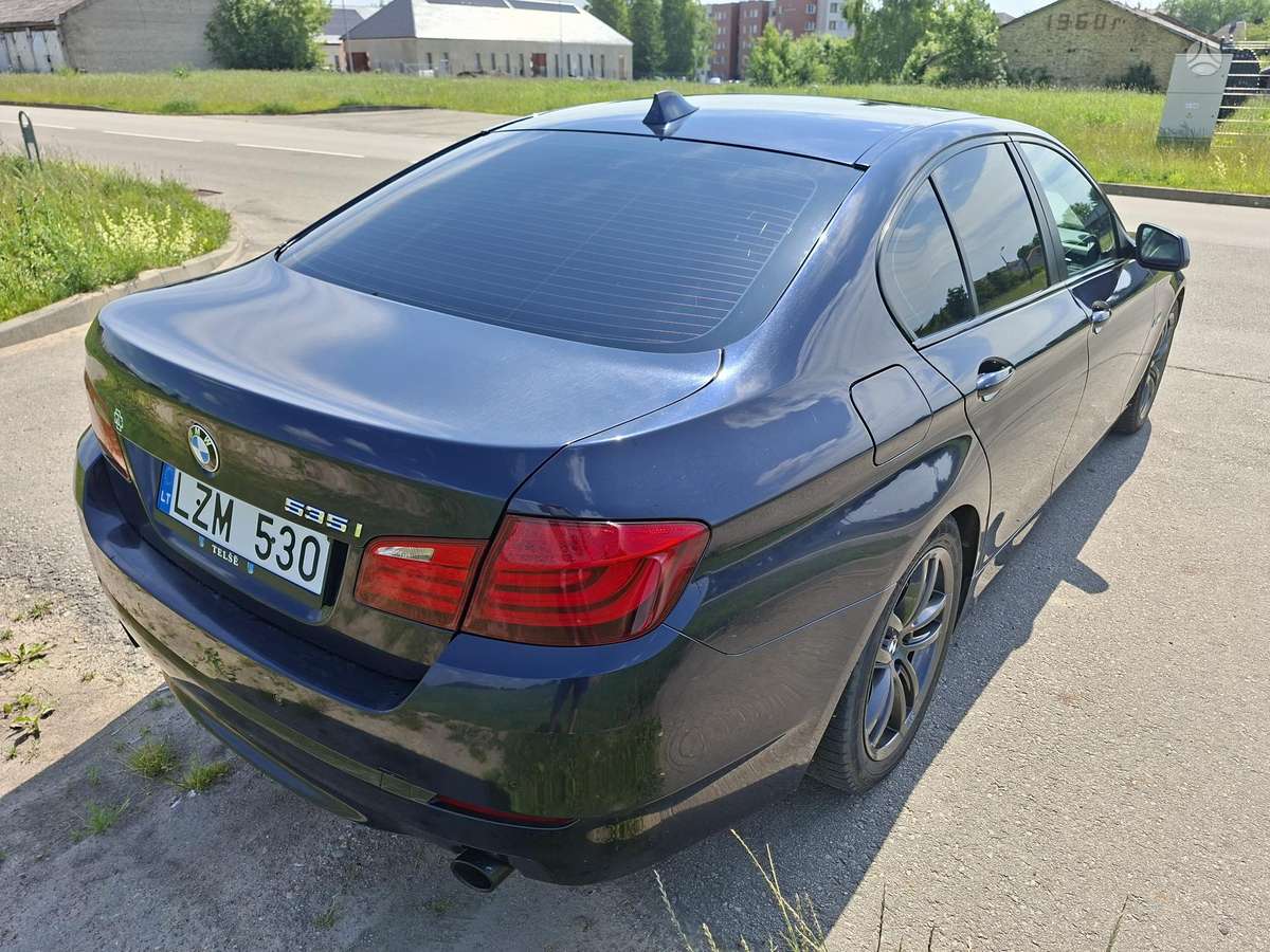 BMW 535, 3.0 l., Седан
