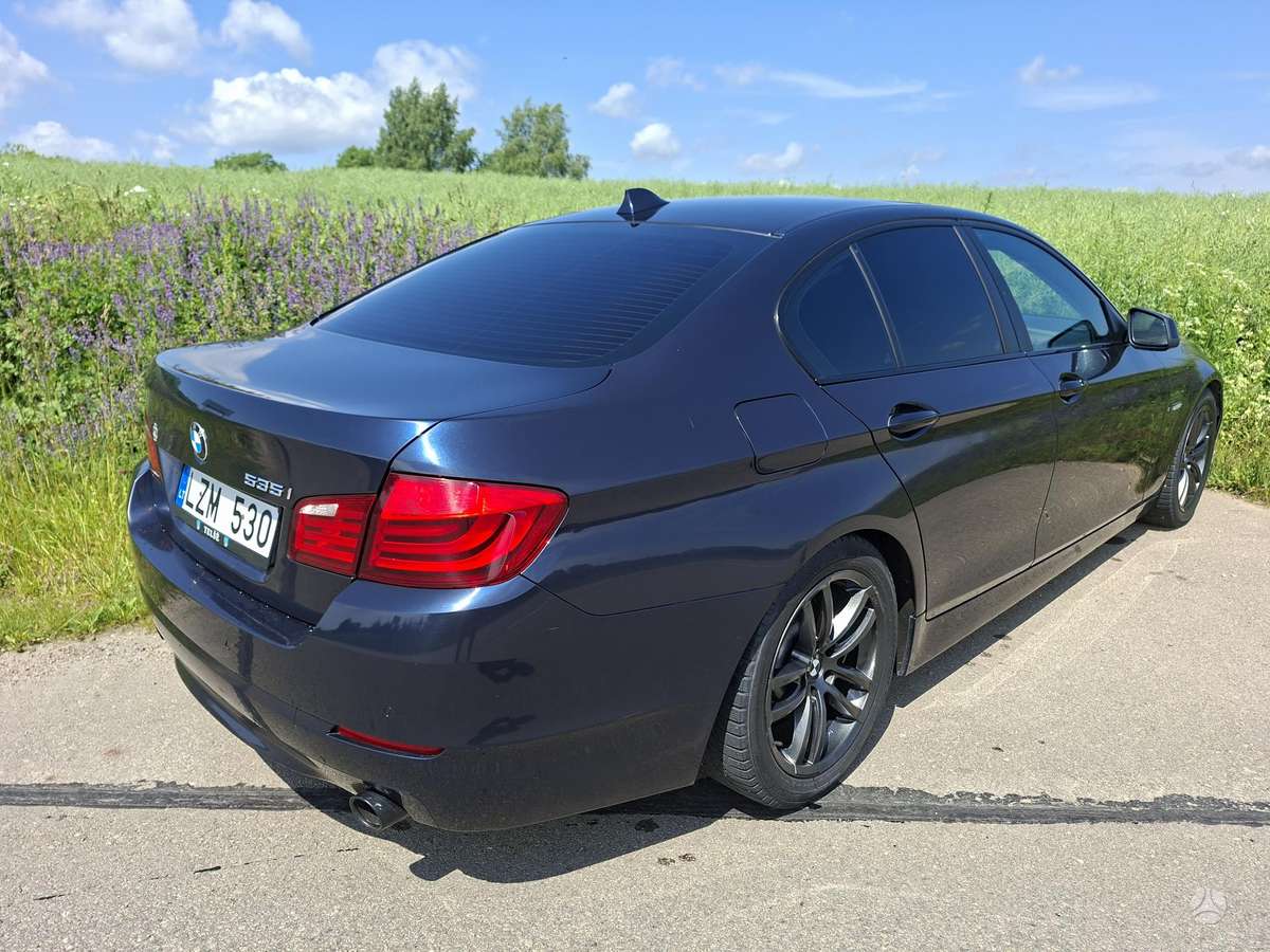 BMW 535, 3.0 l., Седан