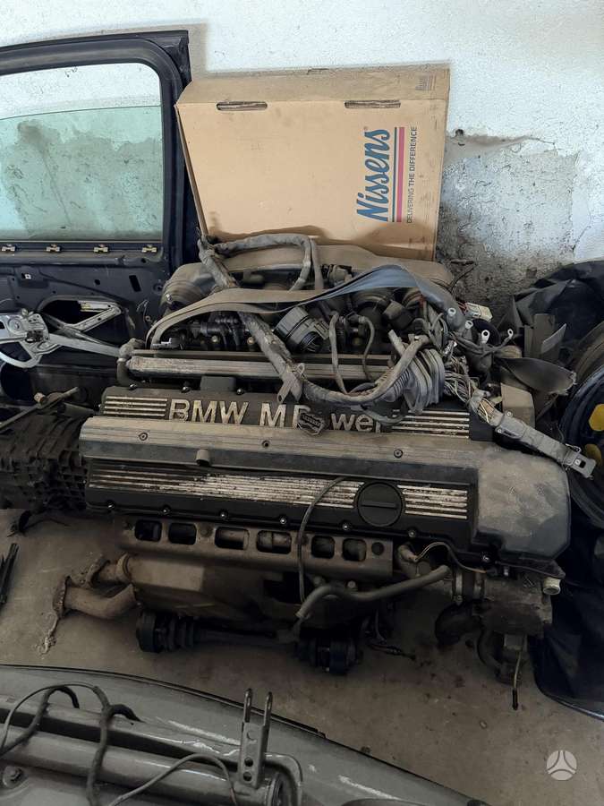 BMW M5, sedanas