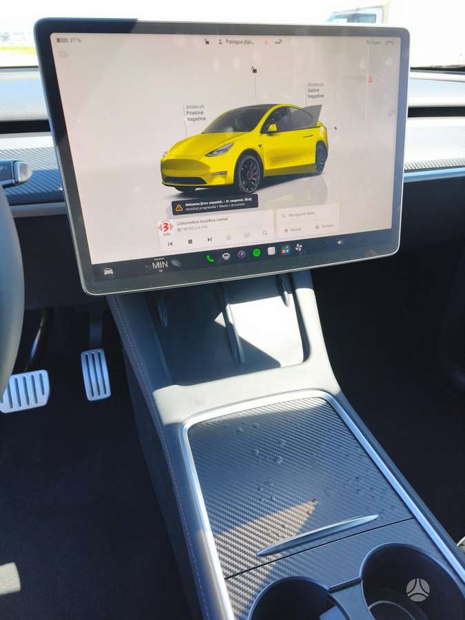 Tesla Model Y, Внедорожник / Кроссовер