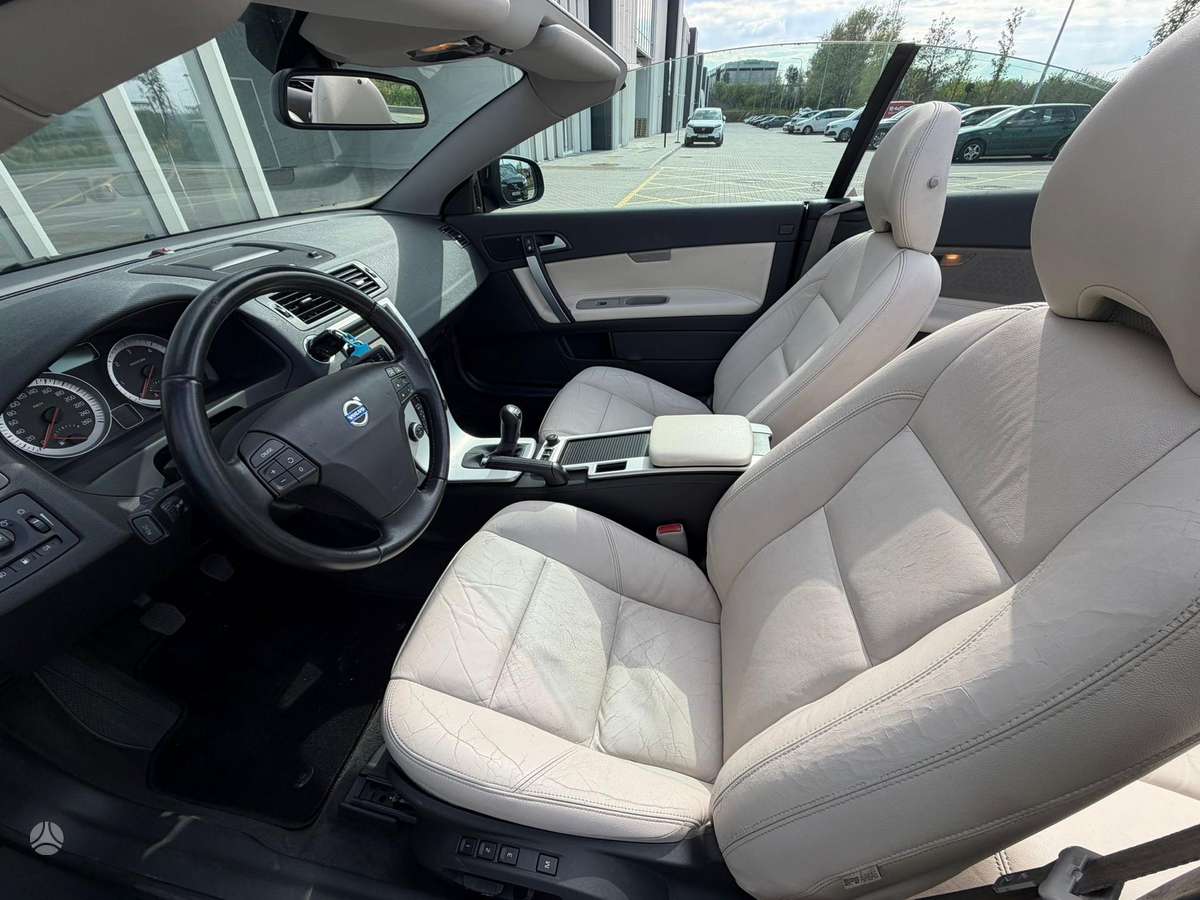 Volvo C70, 2.4 l., convertible