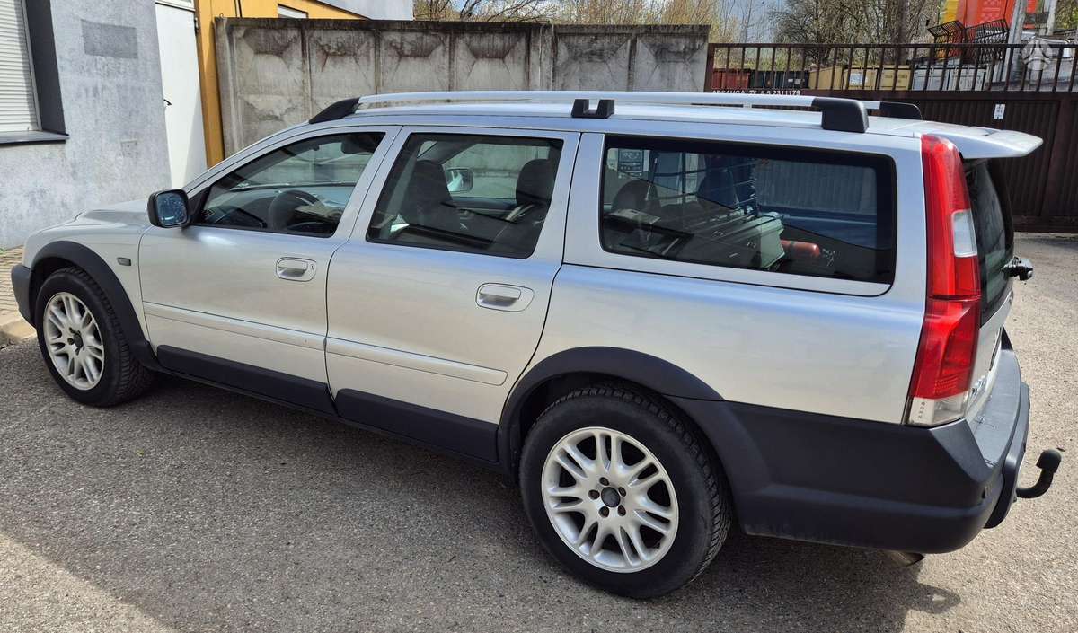 Volvo XC70 - 2