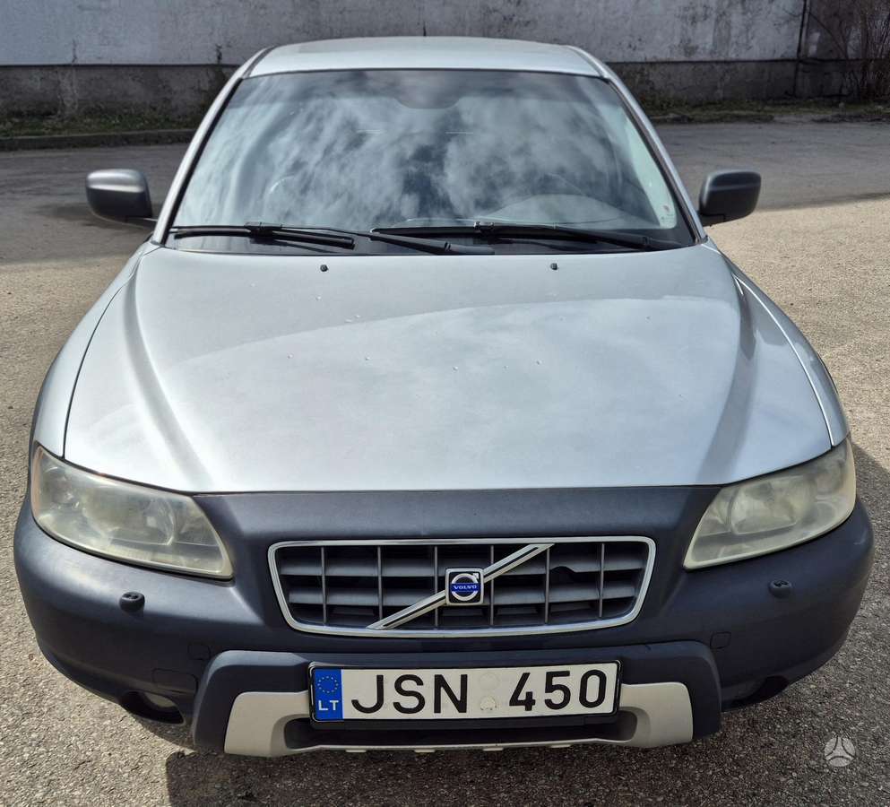 Volvo XC70, 2.4 l., wagon