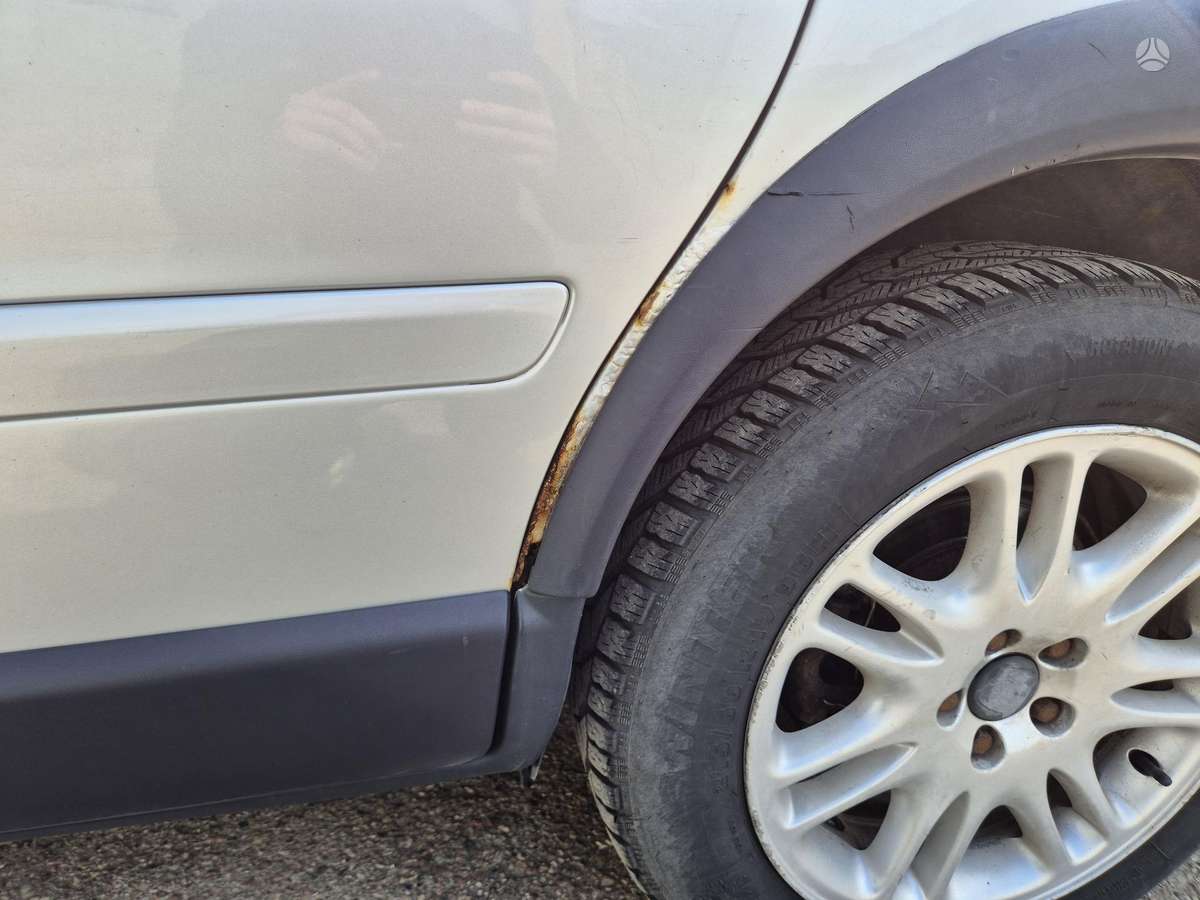 Volvo XC70, 2.4 l., wagon