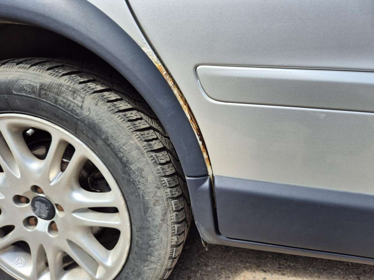 Volvo XC70, 2.4 l., wagon