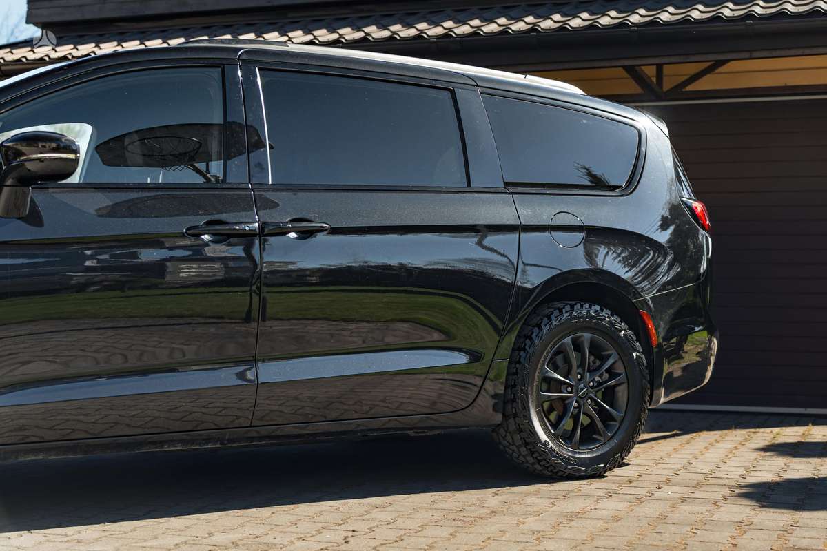 Chrysler Pacifica, 3.6 l., Минивэн