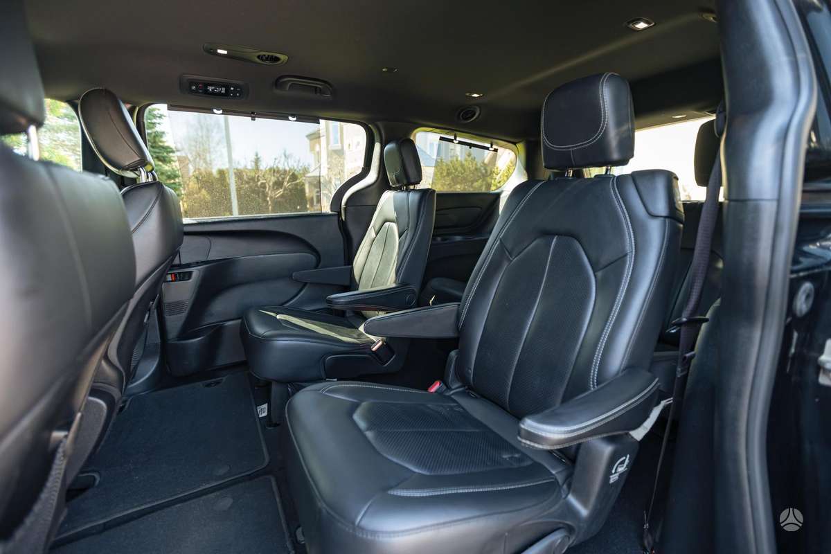 Chrysler Pacifica, 3.6 l., Минивэн