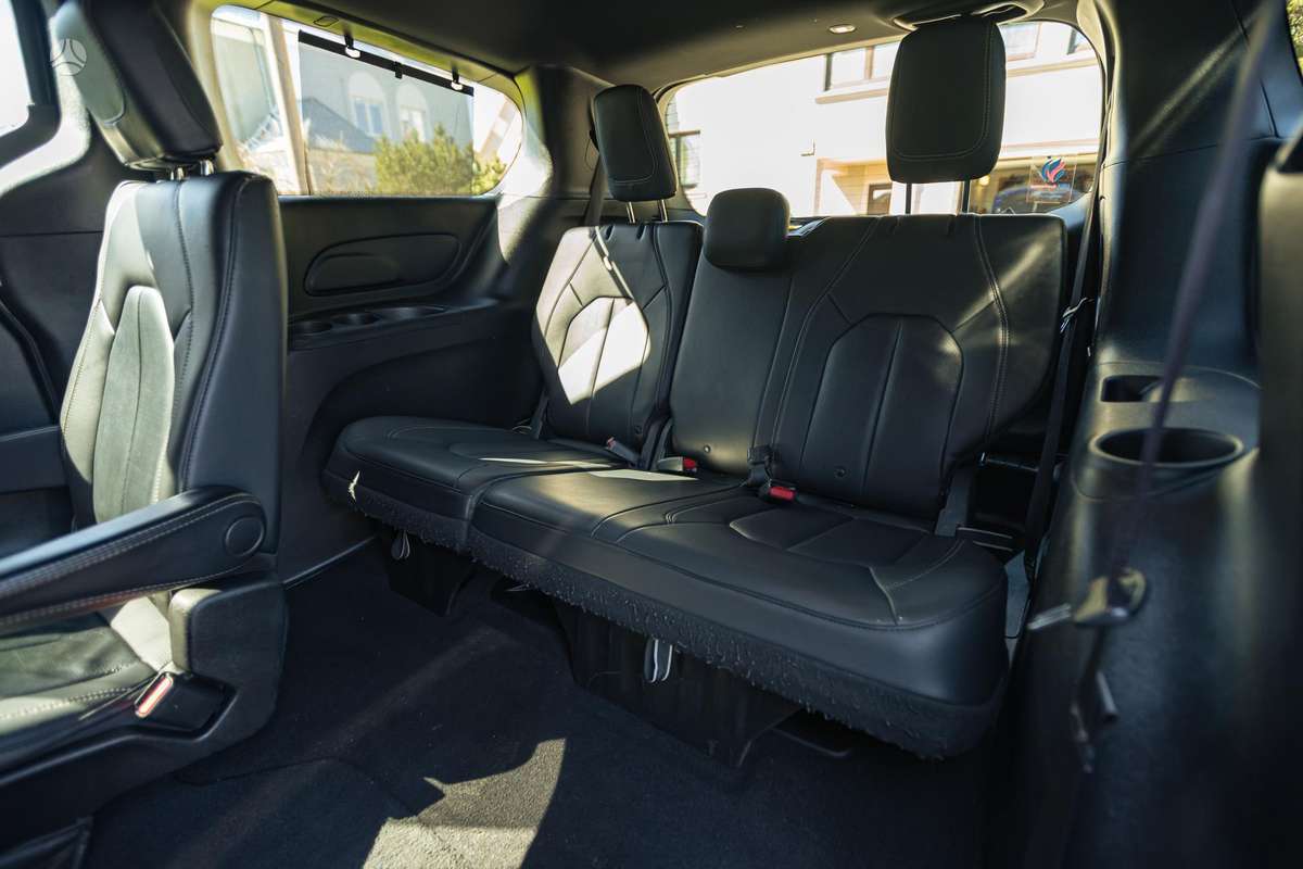 Chrysler Pacifica, 3.6 l., Минивэн