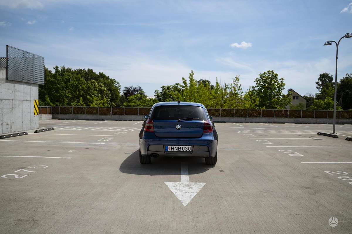 BMW 118, 2.0 l., Хэтчбек