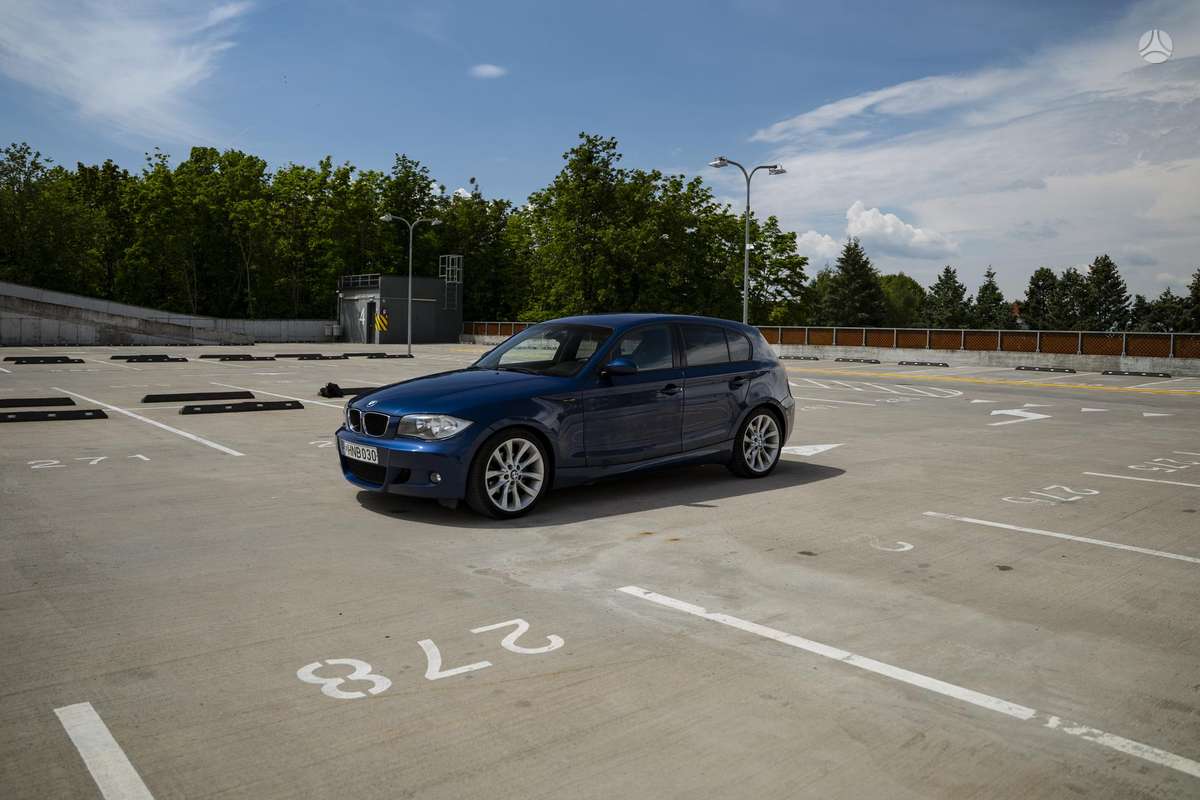 BMW 118, 2.0 l., Хэтчбек