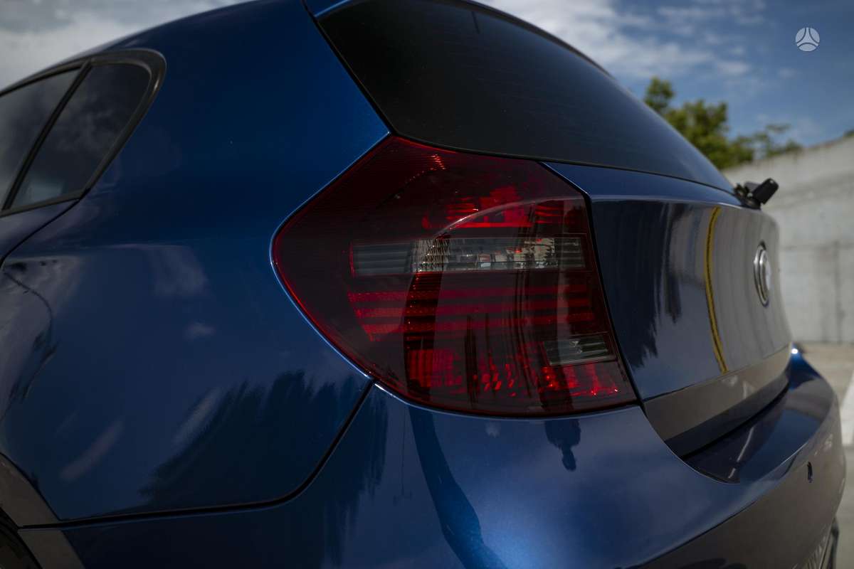 BMW 118, 2.0 l., Хэтчбек