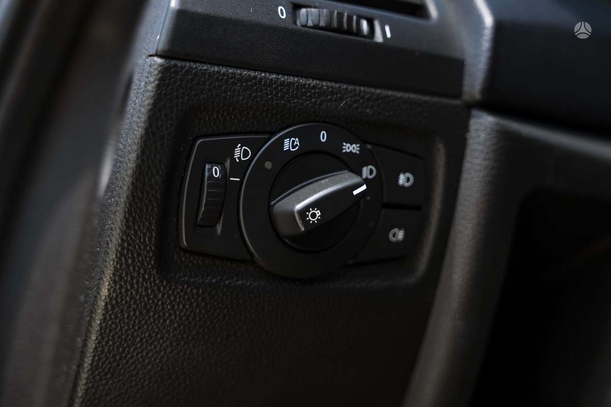 BMW 118, 2.0 l., hatchback