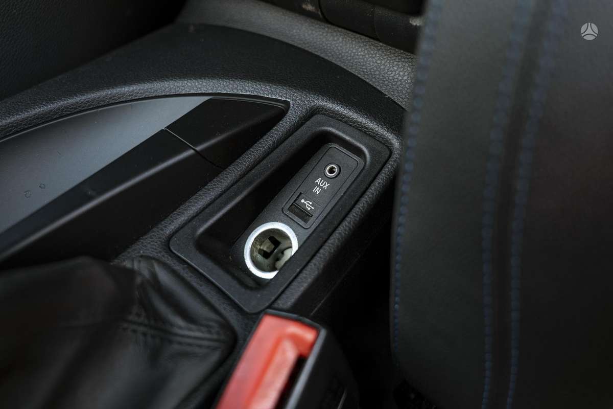BMW 118, 2.0 l., Хэтчбек