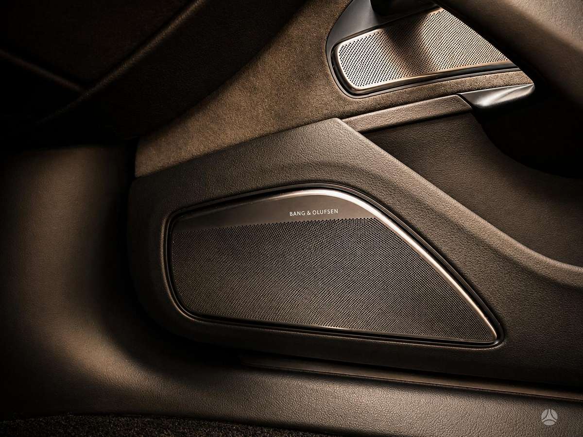 Audi A8, 4.0 l., Седан