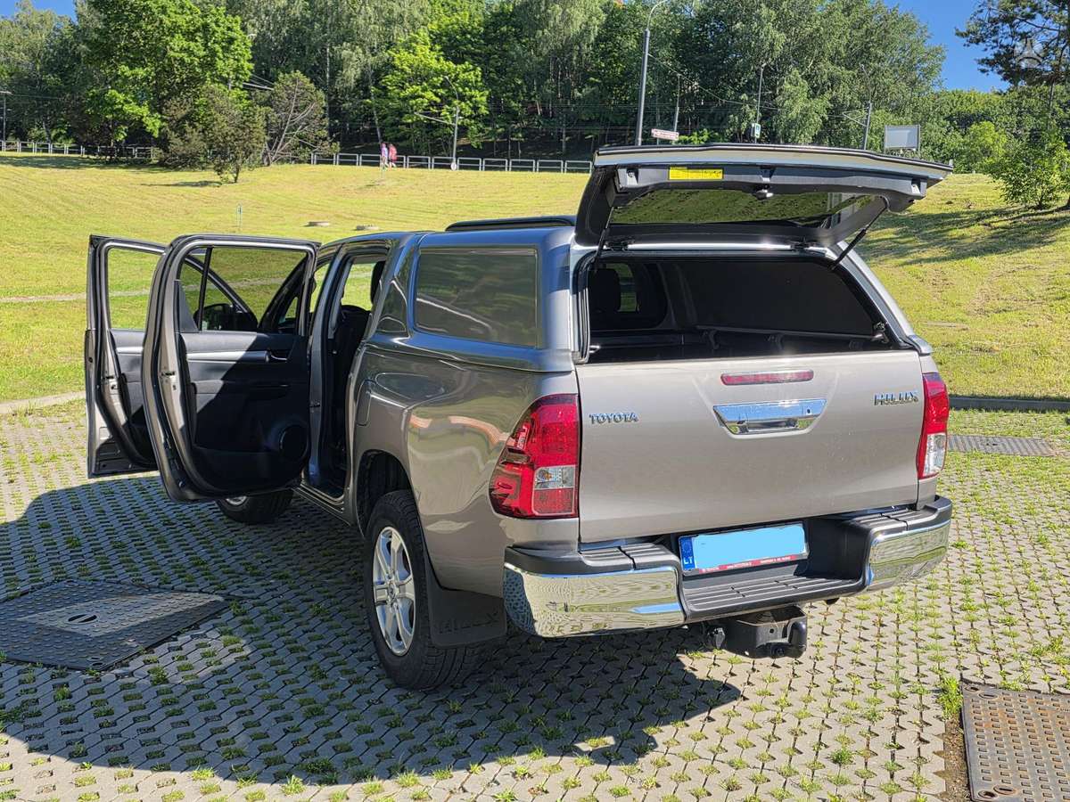 Toyota Hilux - 6