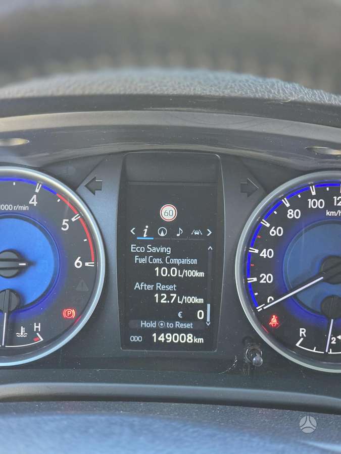 Toyota Hilux - 10