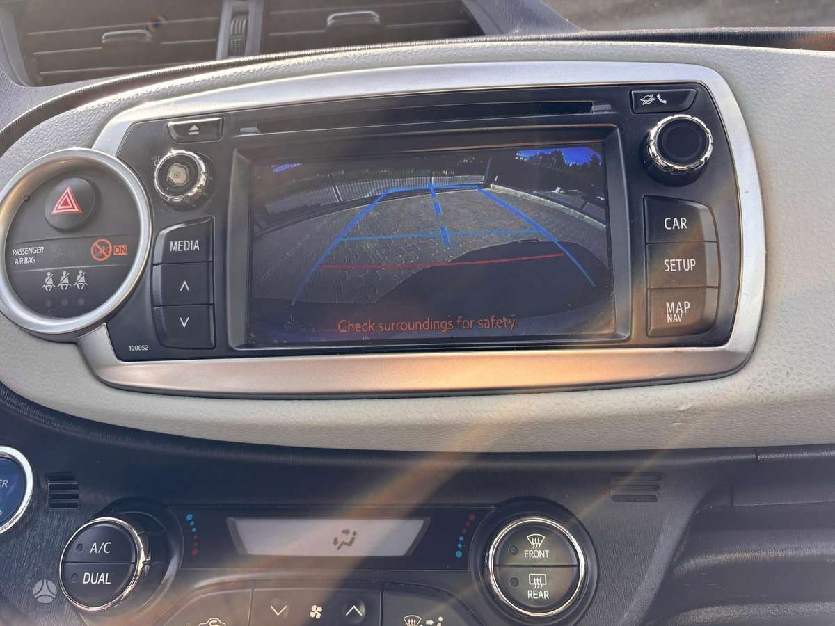 Toyota Yaris - 9