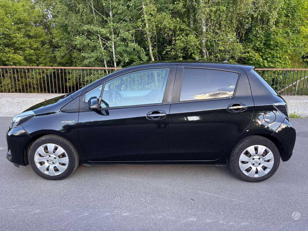 Toyota Yaris - 6