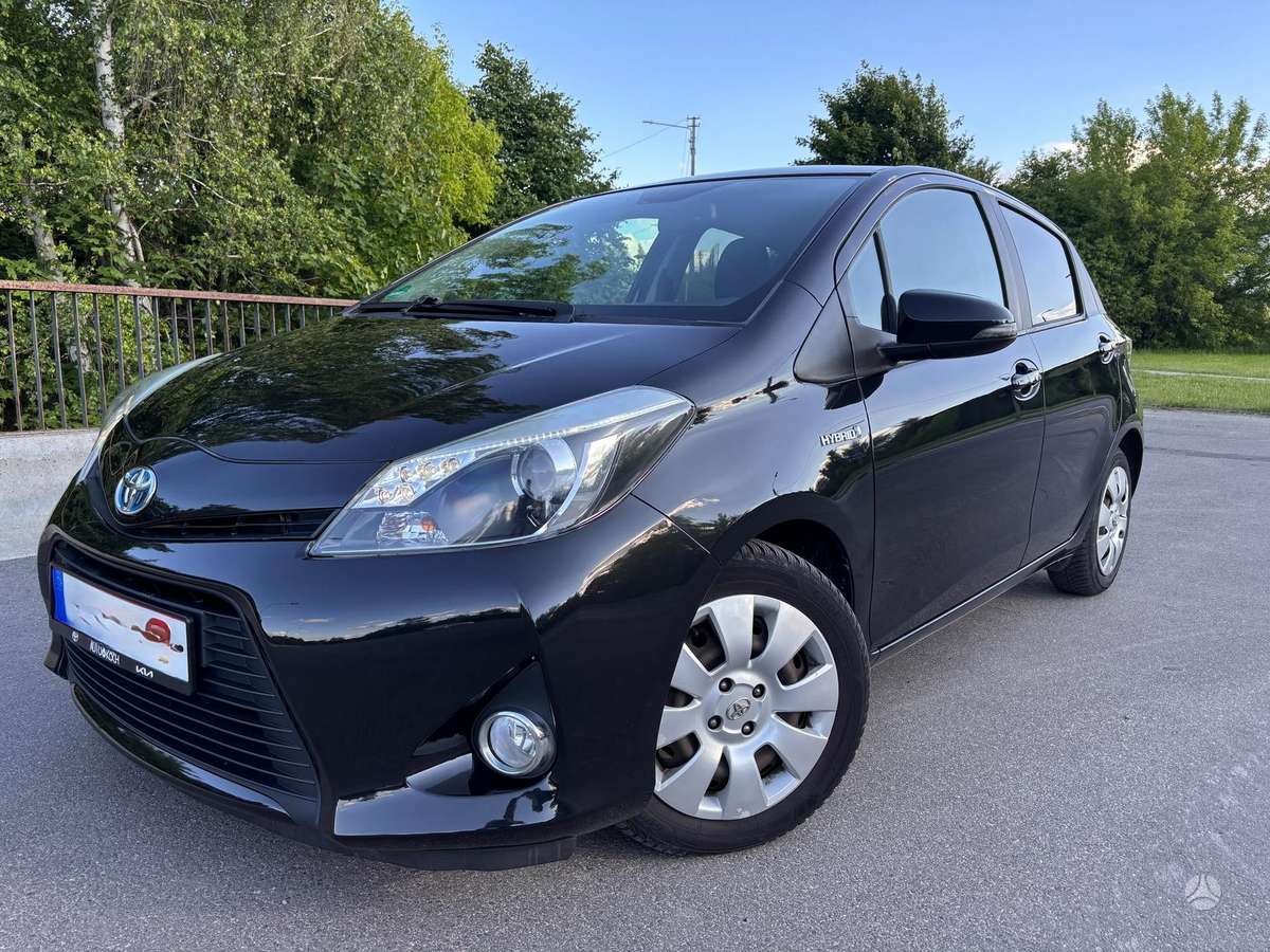 Toyota Yaris - 2