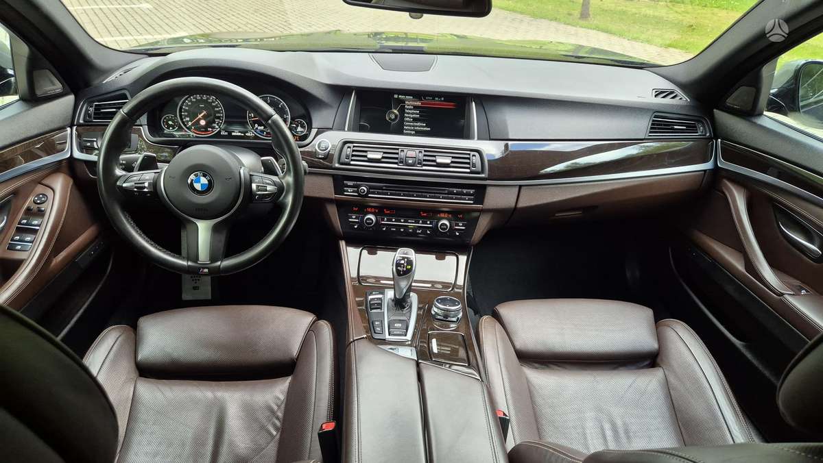 BMW M550, 3.0 l., Седан