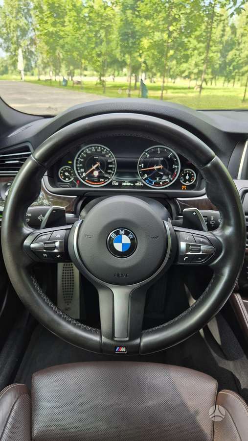 BMW M550, 3.0 l., Седан