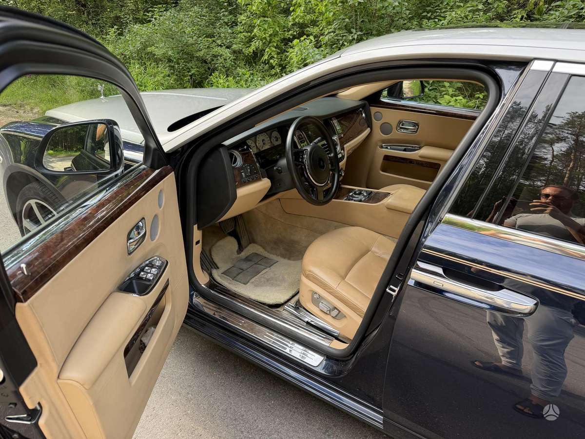 Rolls-Royce Ghost, 6.6 l., Седан