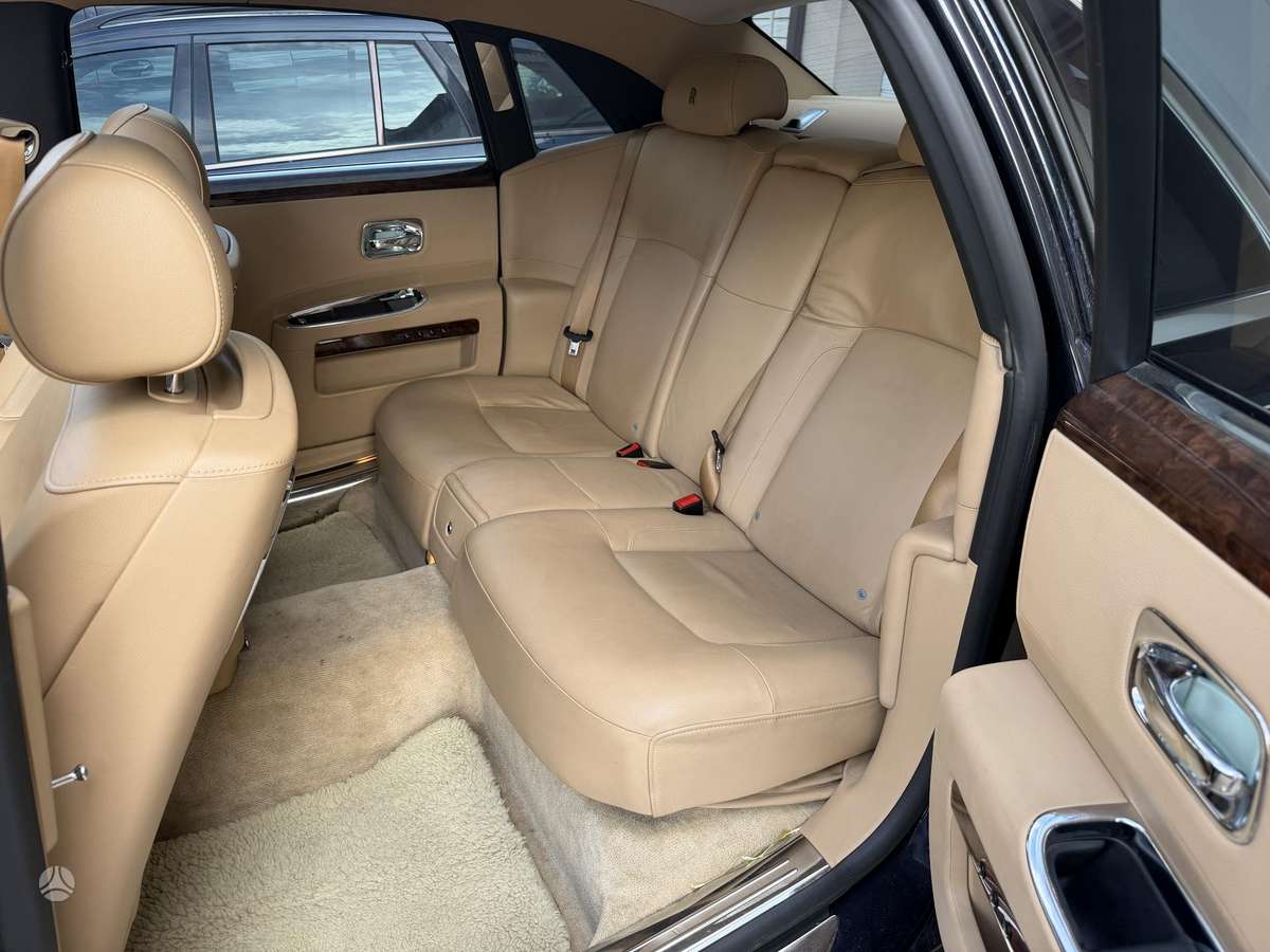 Rolls-Royce Ghost, 6.6 l., Седан