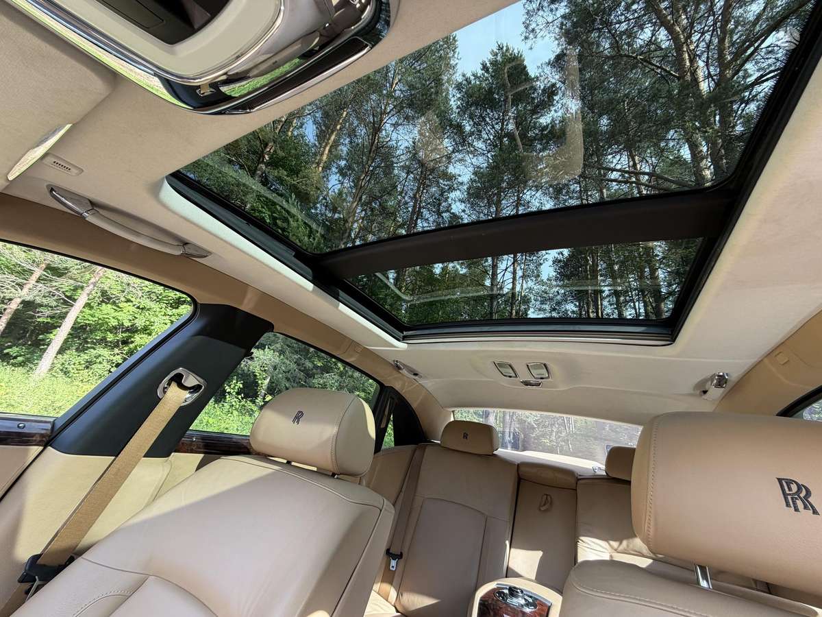 Rolls-Royce Ghost, 6.6 l., Седан