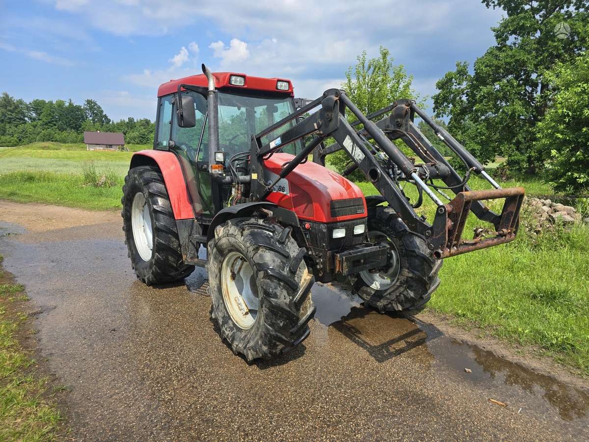 Case-IH CS 86A, traktoriai
