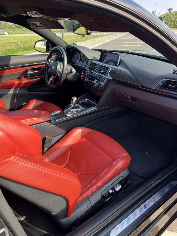 BMW M4, coupe