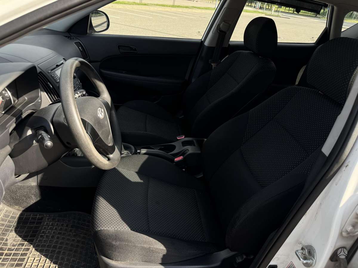 Hyundai i30, 1.4 l., hatchback