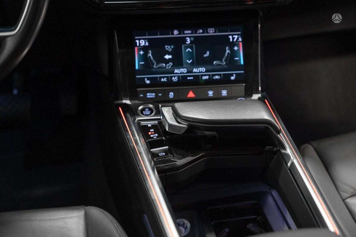 Audi e-tron, Внедорожник / Кроссовер
