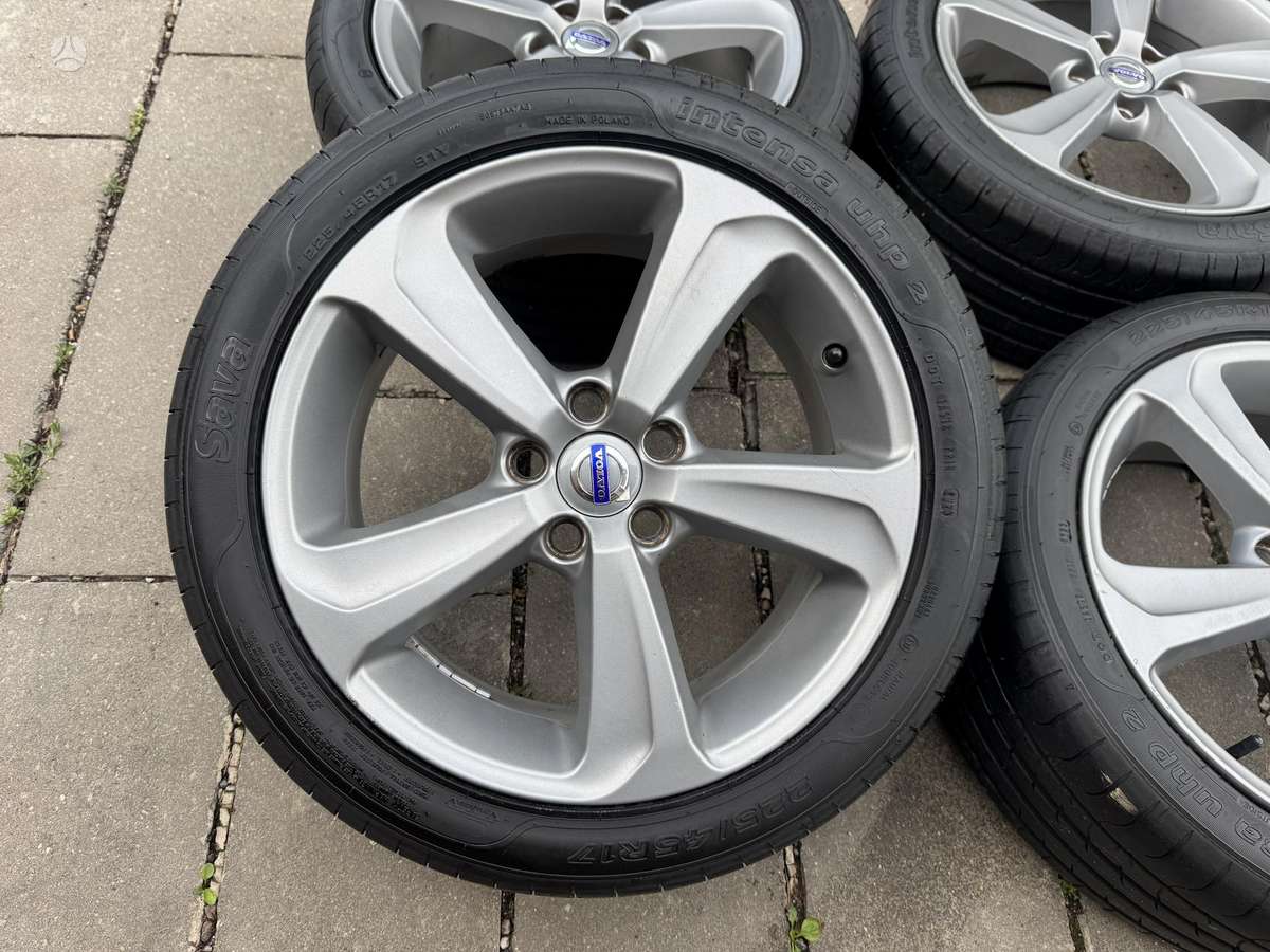 Volvo V40, light alloy, R17