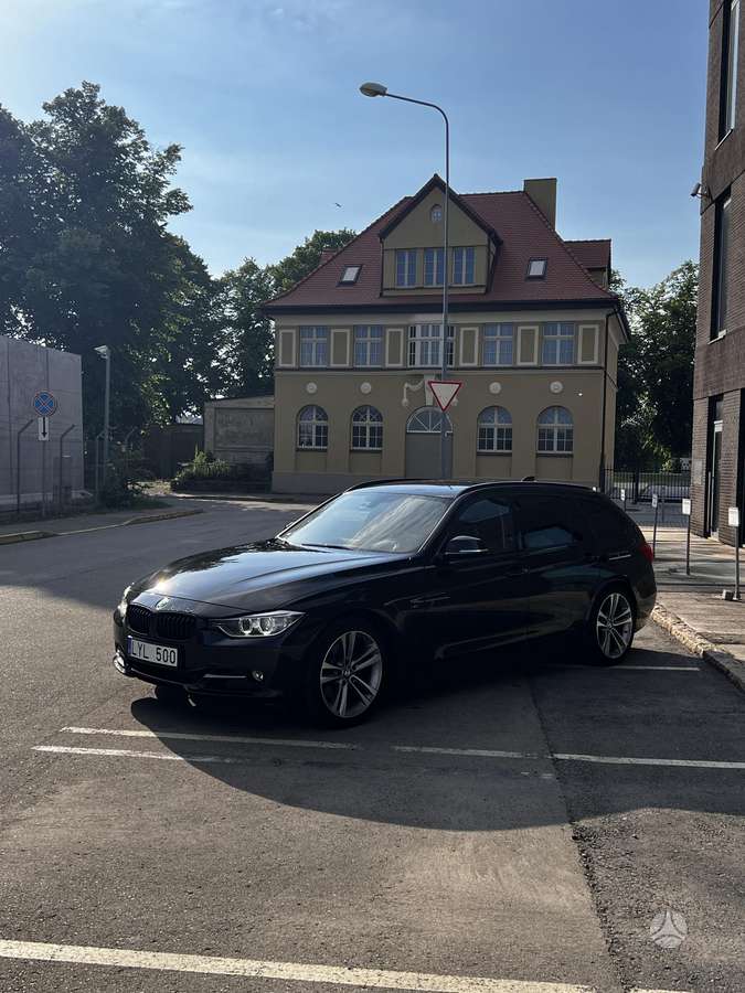 BMW 330, 3.0 l., wagon