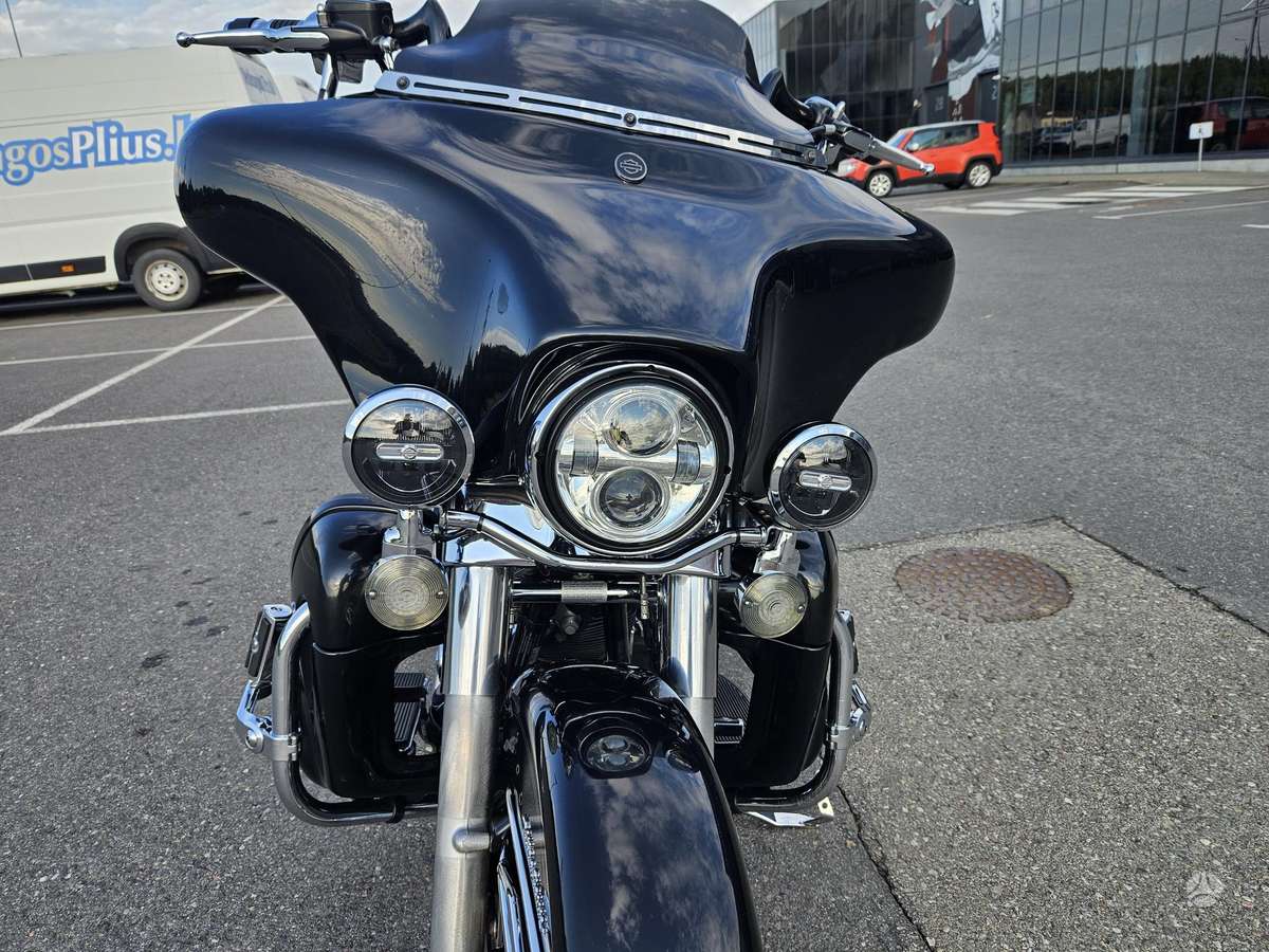 Harley-Davidson Electra Glide 1584cc, touring / sport touring