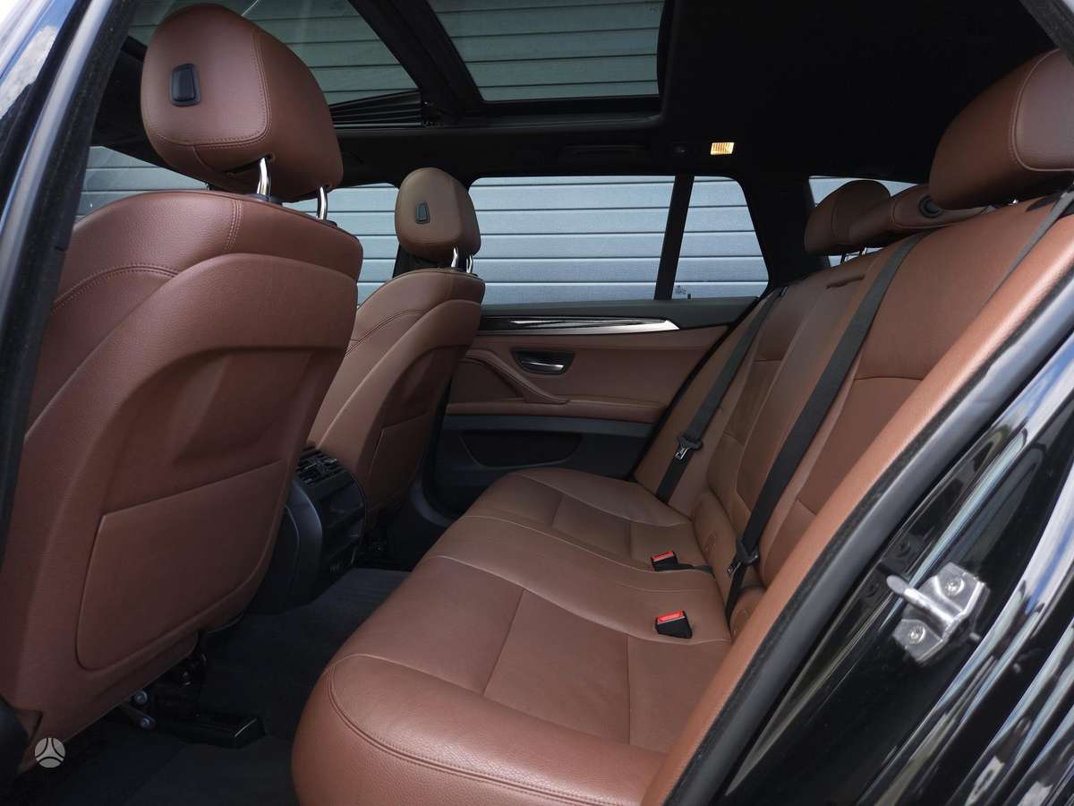 BMW 520, 2.0 l., wagon