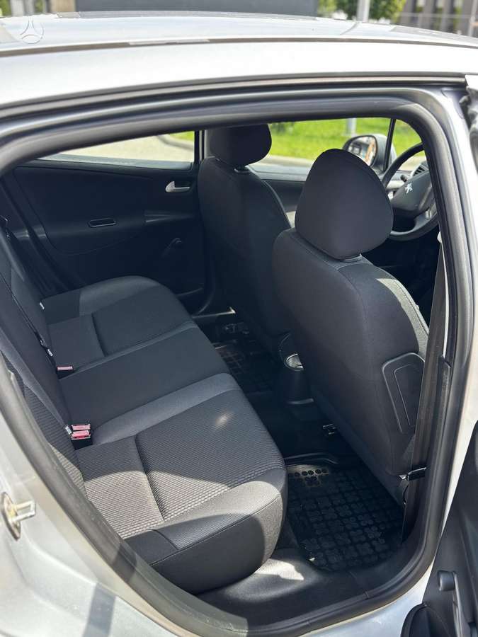 Peugeot 207, Хэтчбек