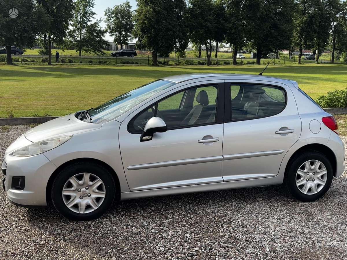 Peugeot 207, hatchback