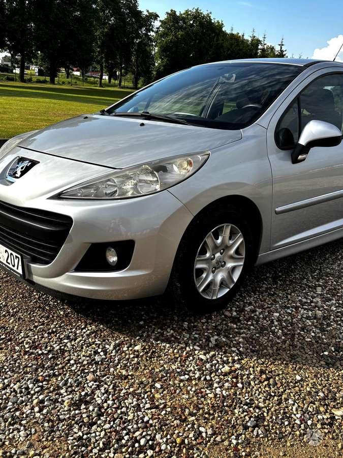 Peugeot 207, Хэтчбек