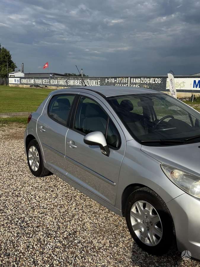 Peugeot 207, hatchback