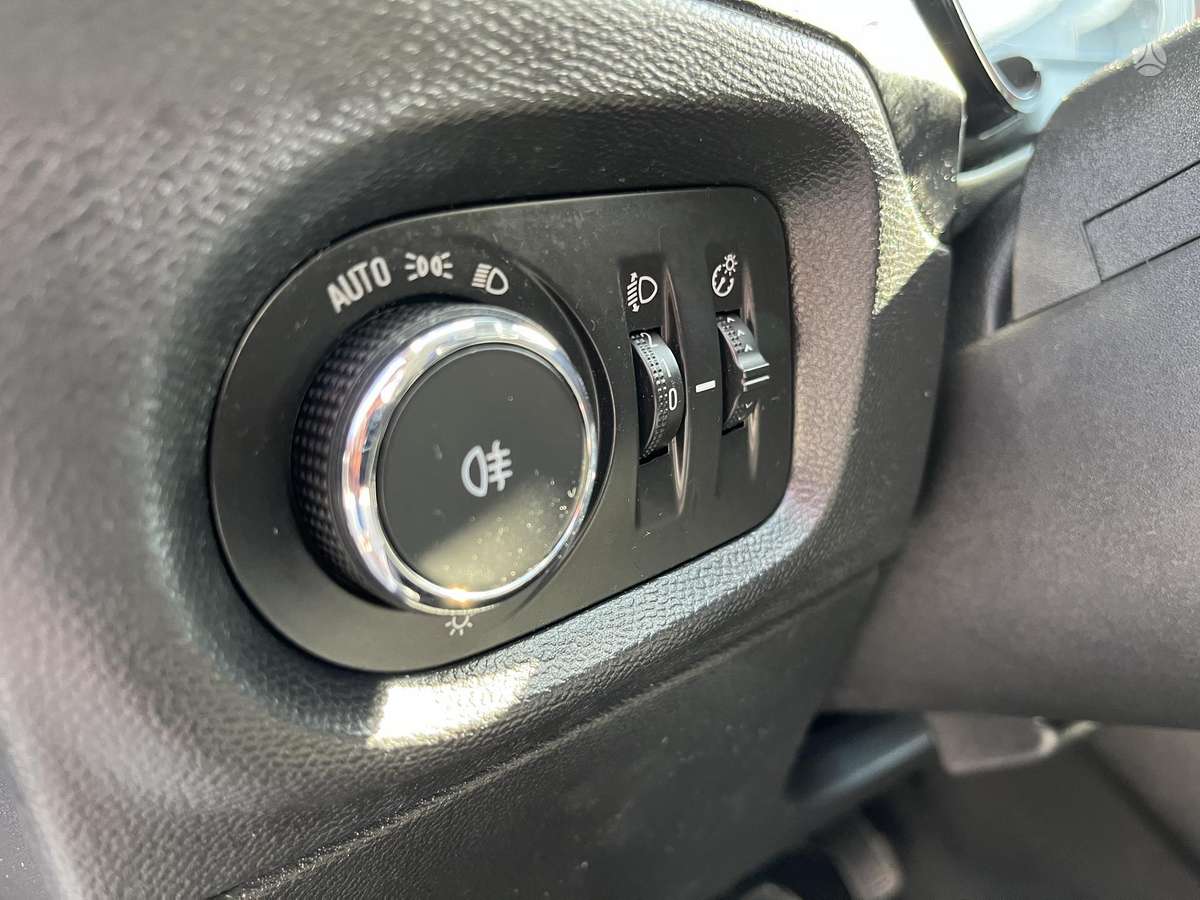 Opel Corsa, 1.2 l., hatchback