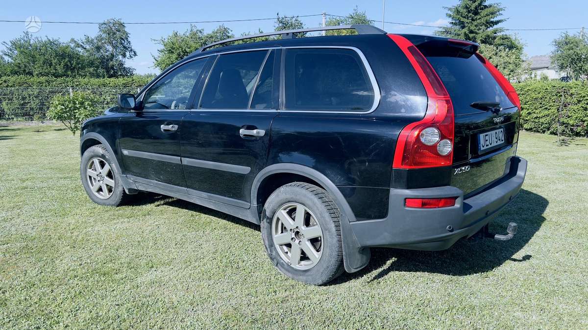 Volvo XC90, 2.4 l., off-road / crossover