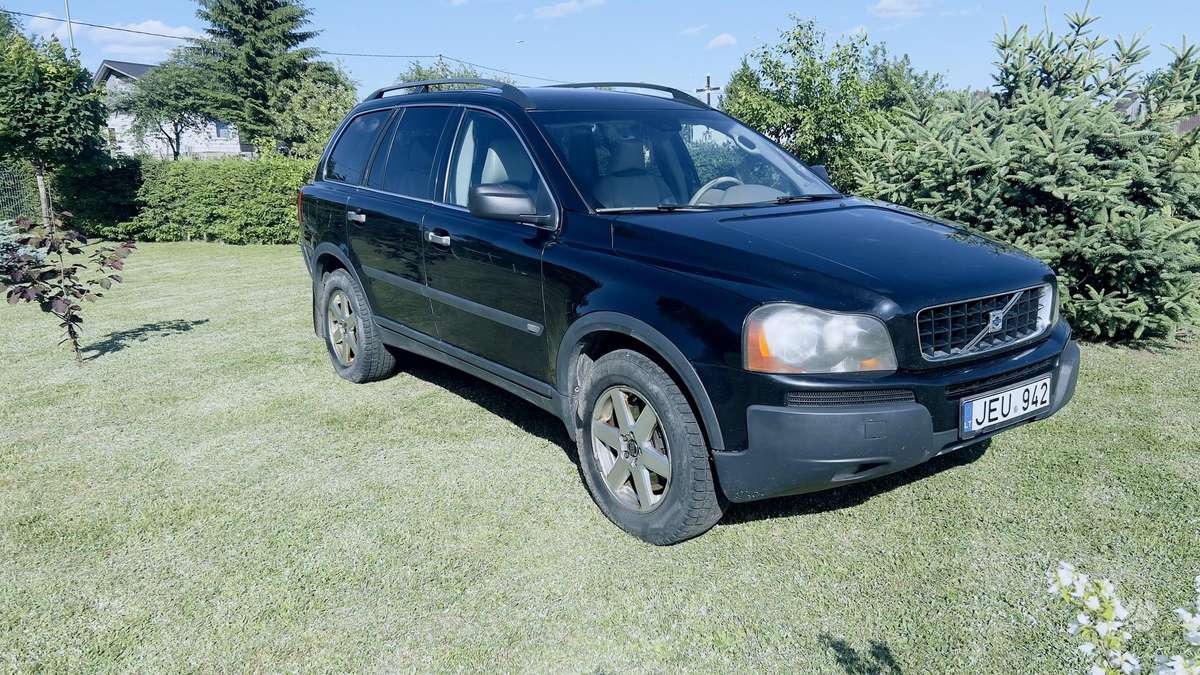 Volvo XC90, 2.4 l., off-road / crossover