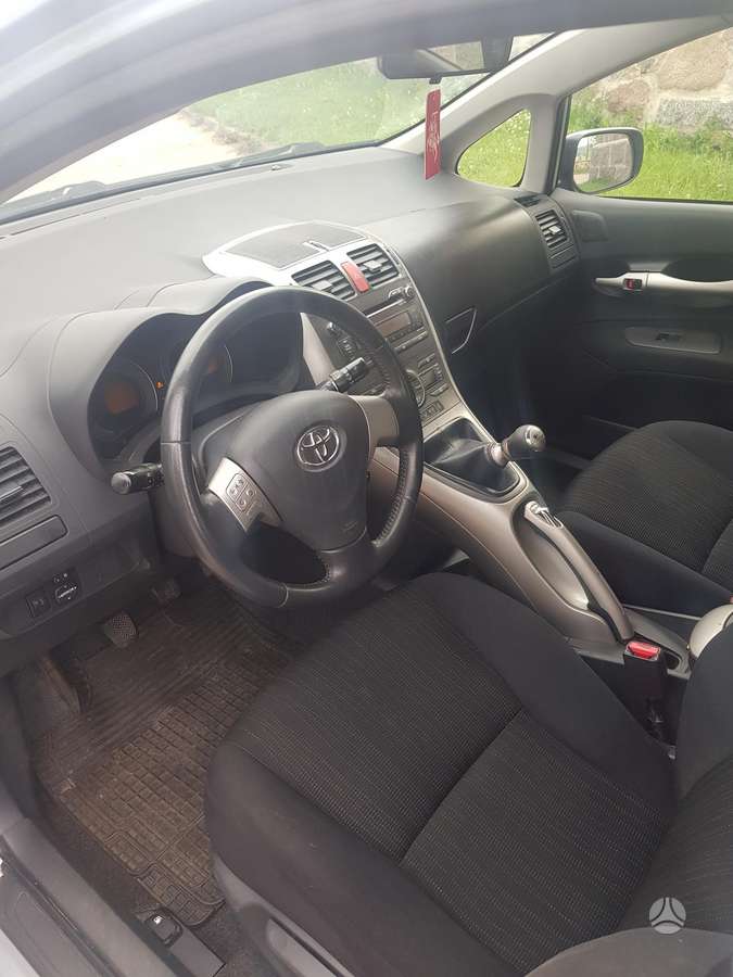 Toyota Auris, 2.0 l., hatchback