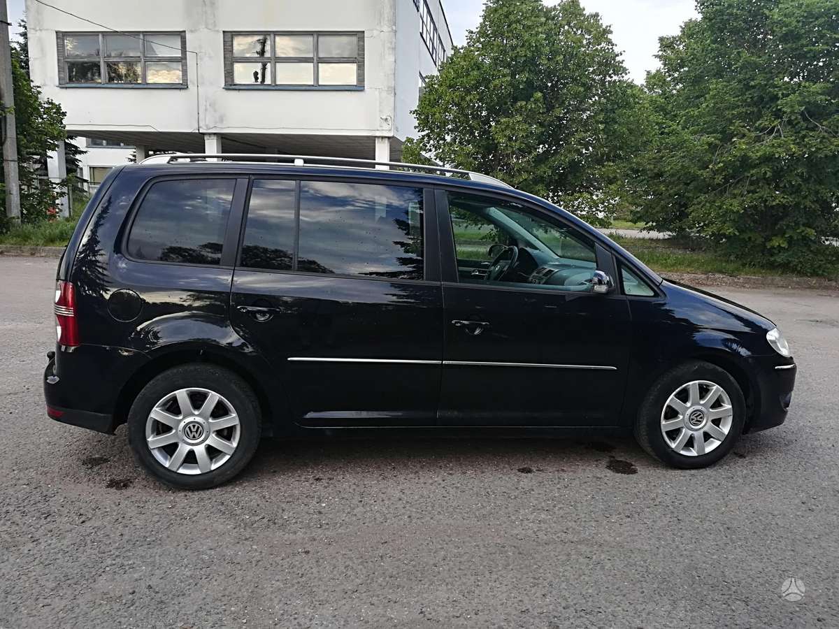 Volkswagen Touran - 7
