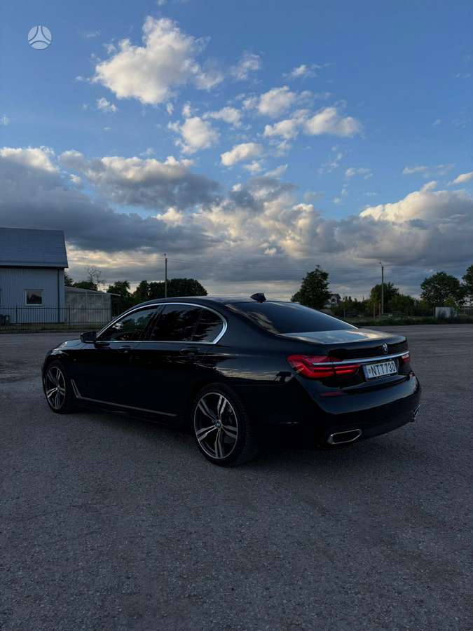 BMW 730, 3.0 l., Седан
