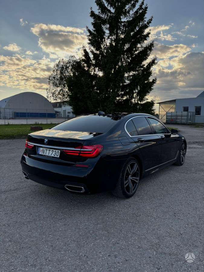 BMW 730, 3.0 l., Седан